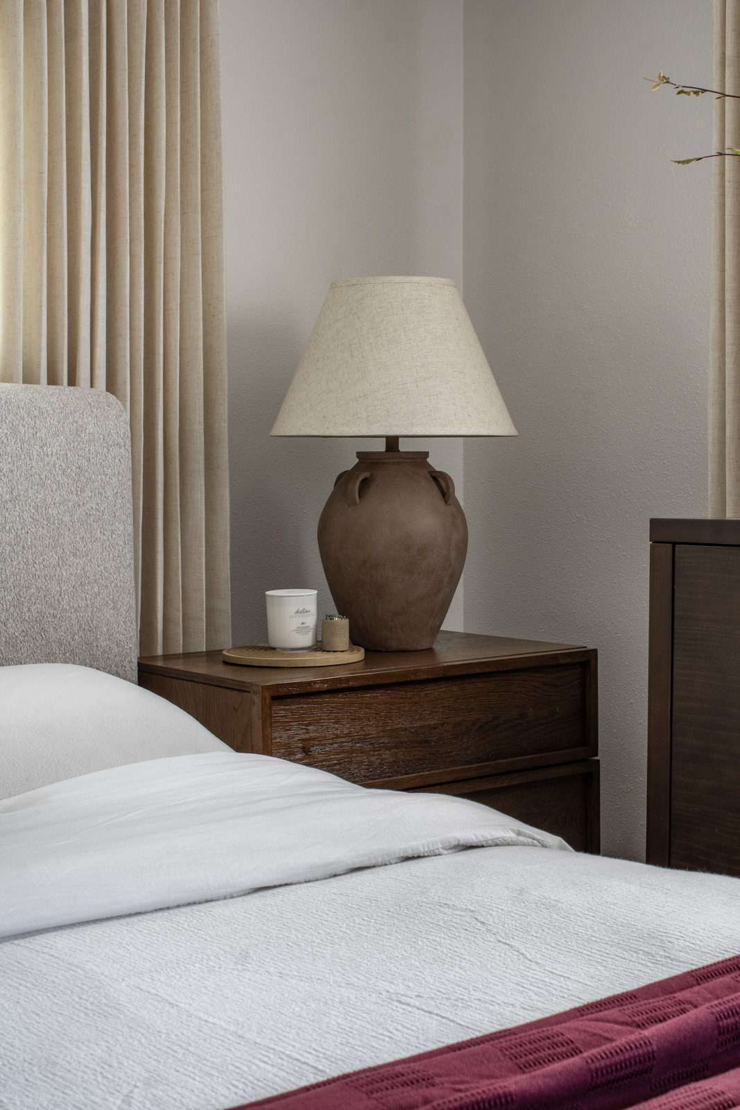 bedroom makeover ideas for small rooms