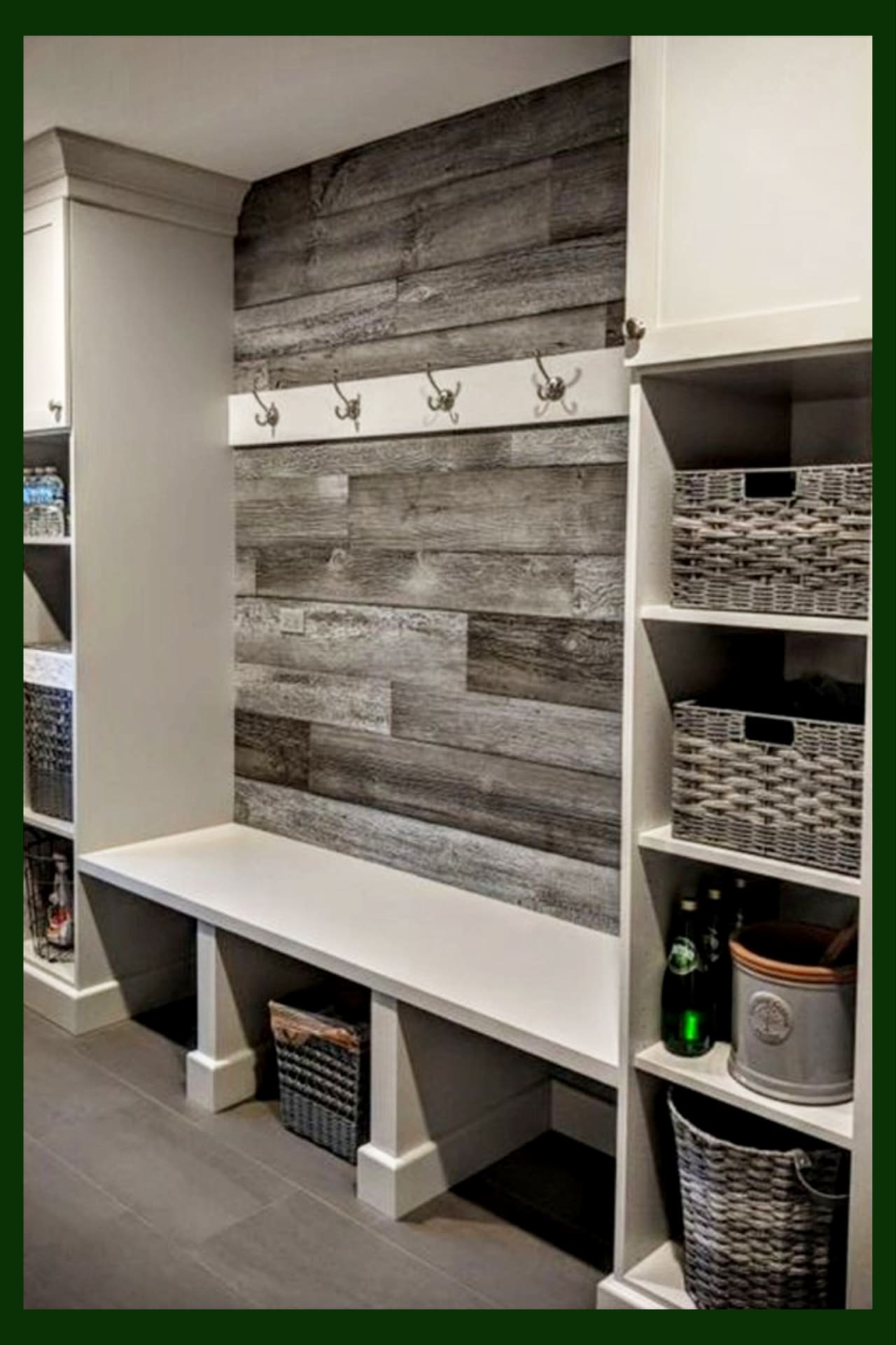 Rustic Mudroom Ideas and Farmhouse Mudroom Entryway Ideas (in country farmhouse style) DIY mudroom designs for your laun