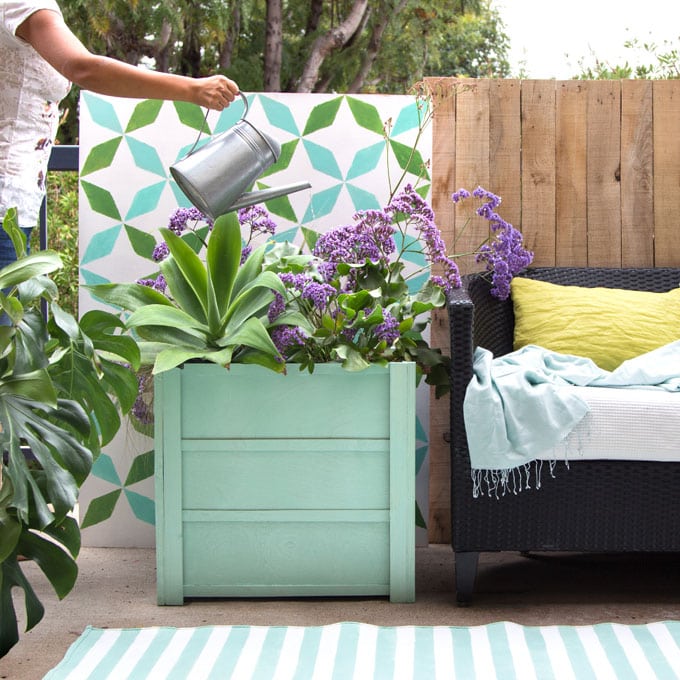 Make beautiful wood planter boxes easily for $10, using simple tools. Lightweight, portable, and long lasting, these lar
